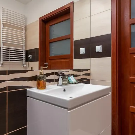 Comfortable In Old Town With Parking-sokolnicza By #hoomvi *