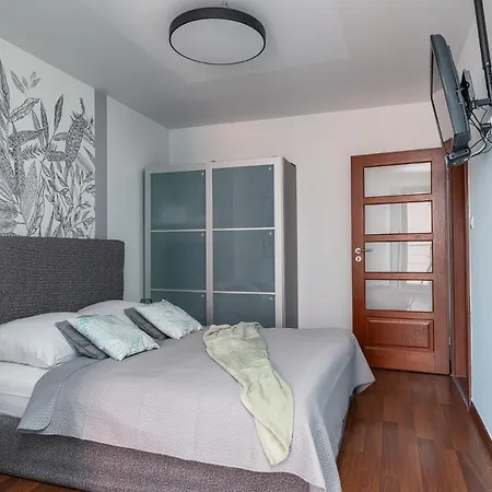 Comfortable In Old Town With Parking-sokolnicza By #hoomvi Apartman *